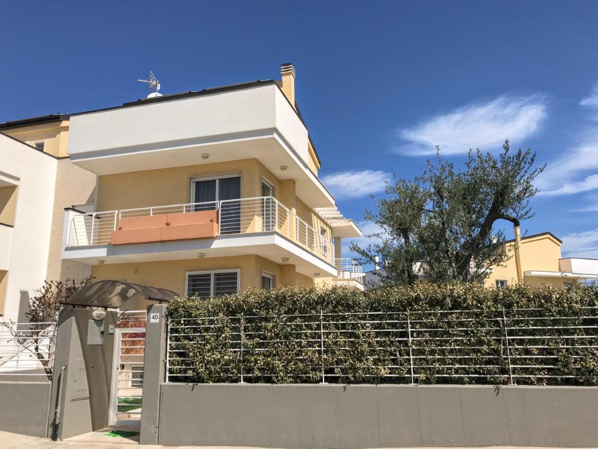 B&B Alla Niviera Adelfia Exterior photo